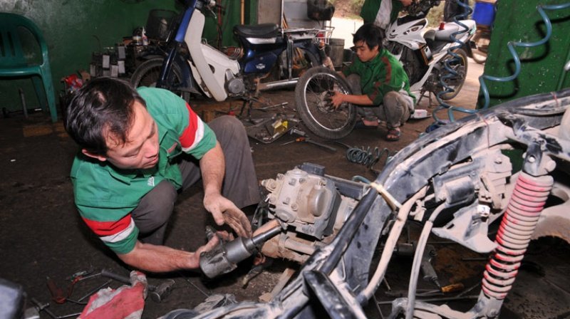 Trong mơ thấy thợ sửa xe là người già